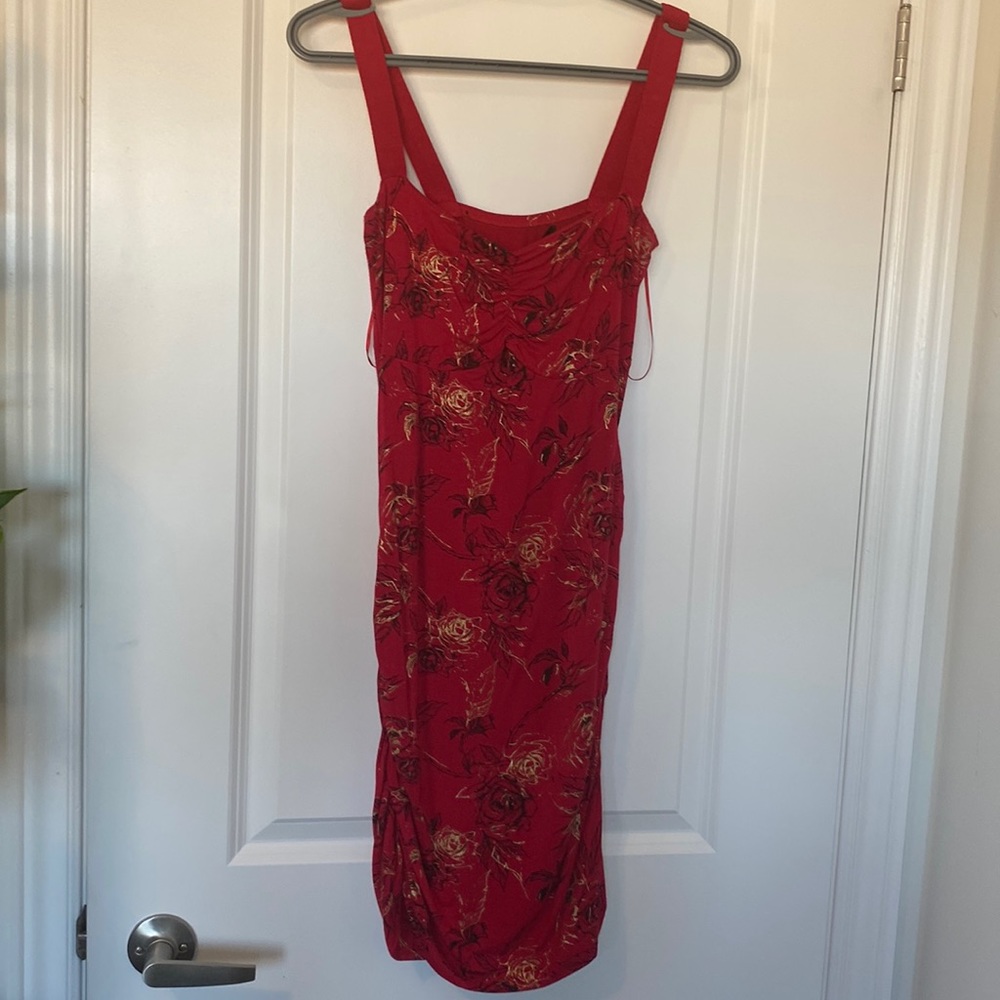Red rose dress size medium